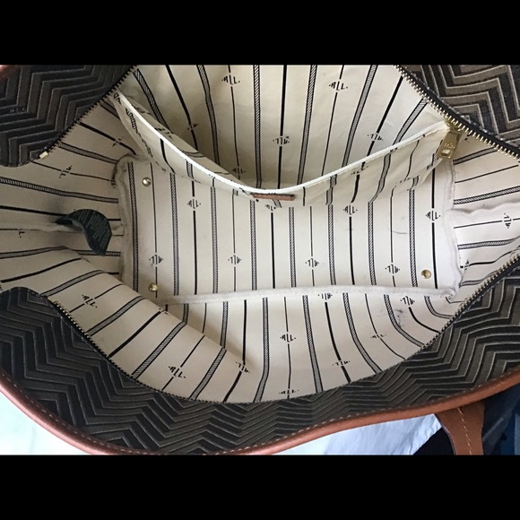 Lauren Ralph Lauren Collection Large Tote - Picture 9 of 11